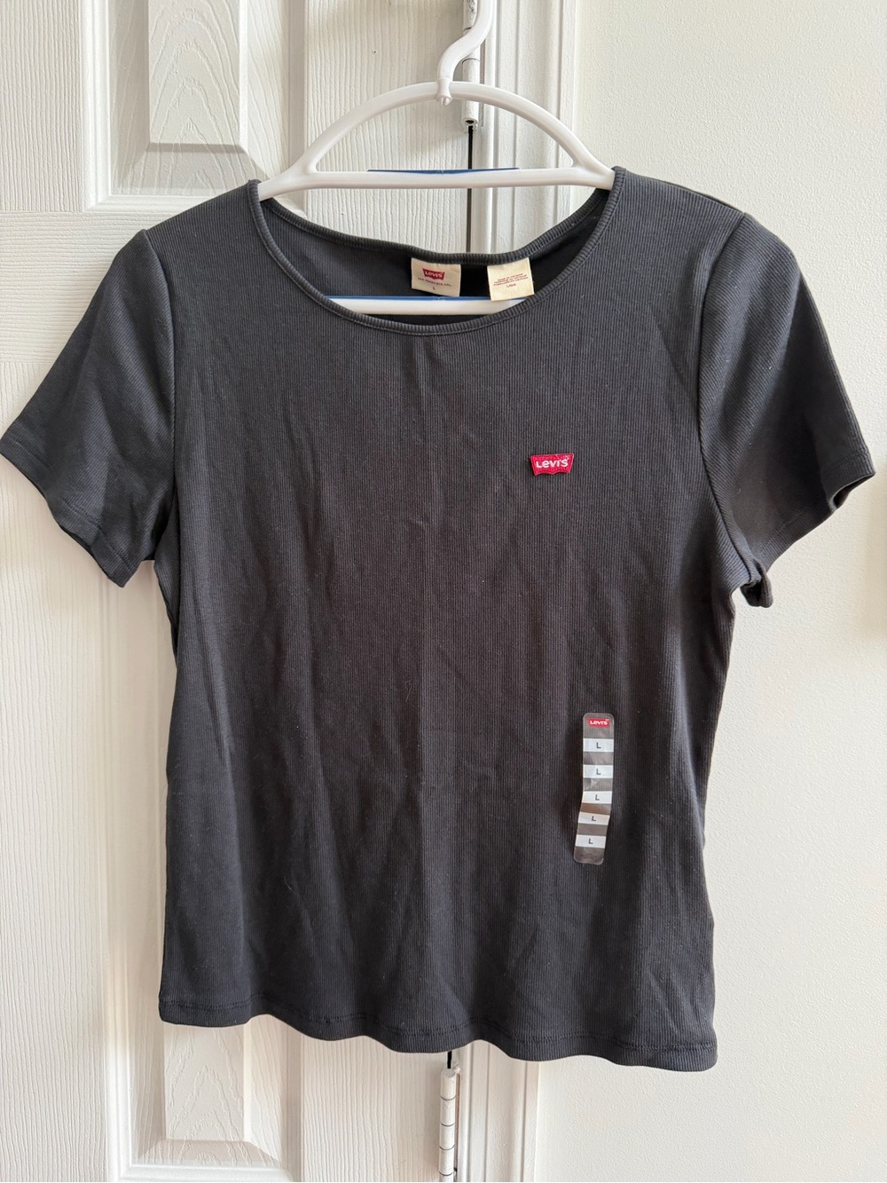 Levi’s The Ribbed Tee